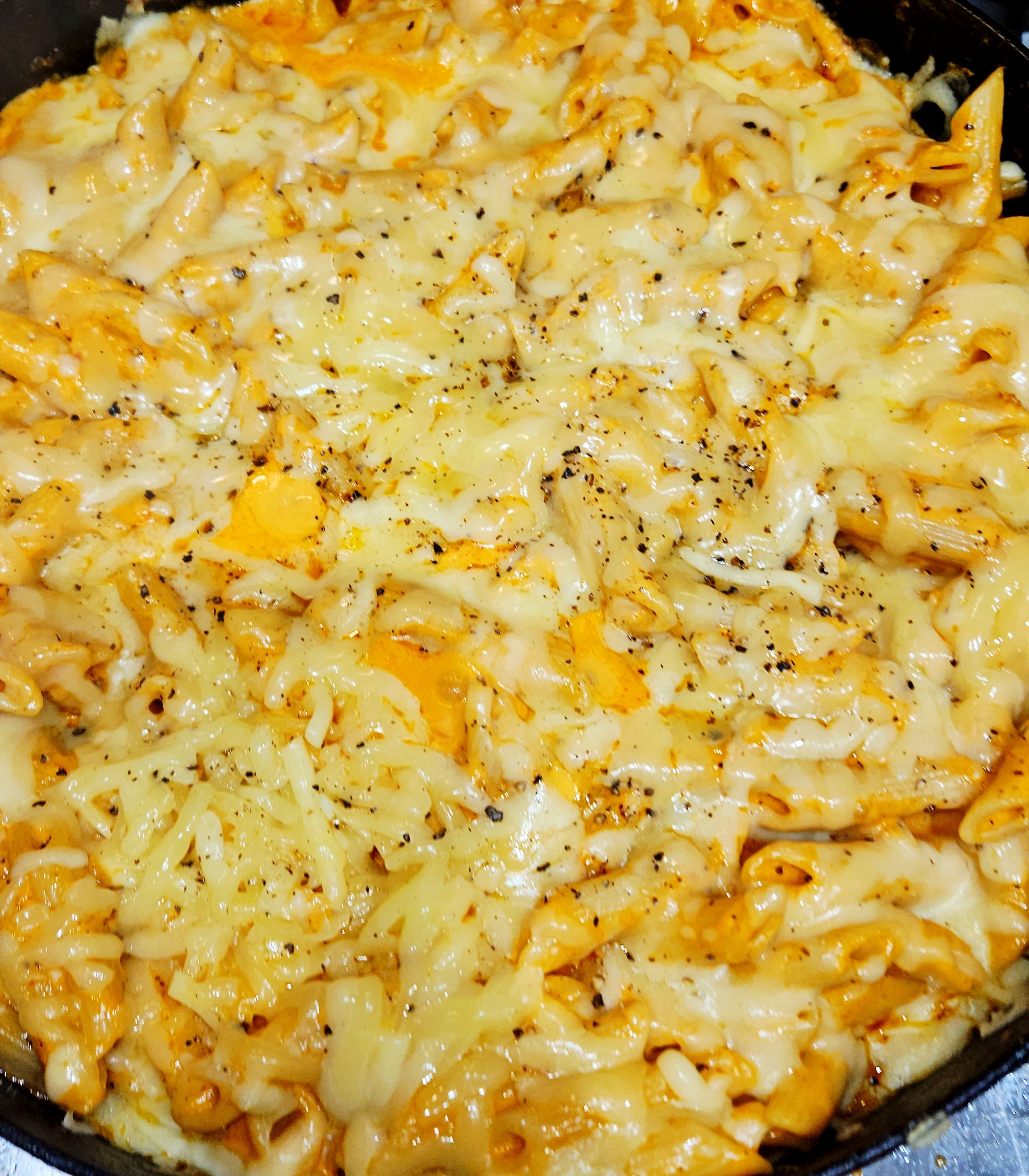Mac and Cheese Pasta with Chicken